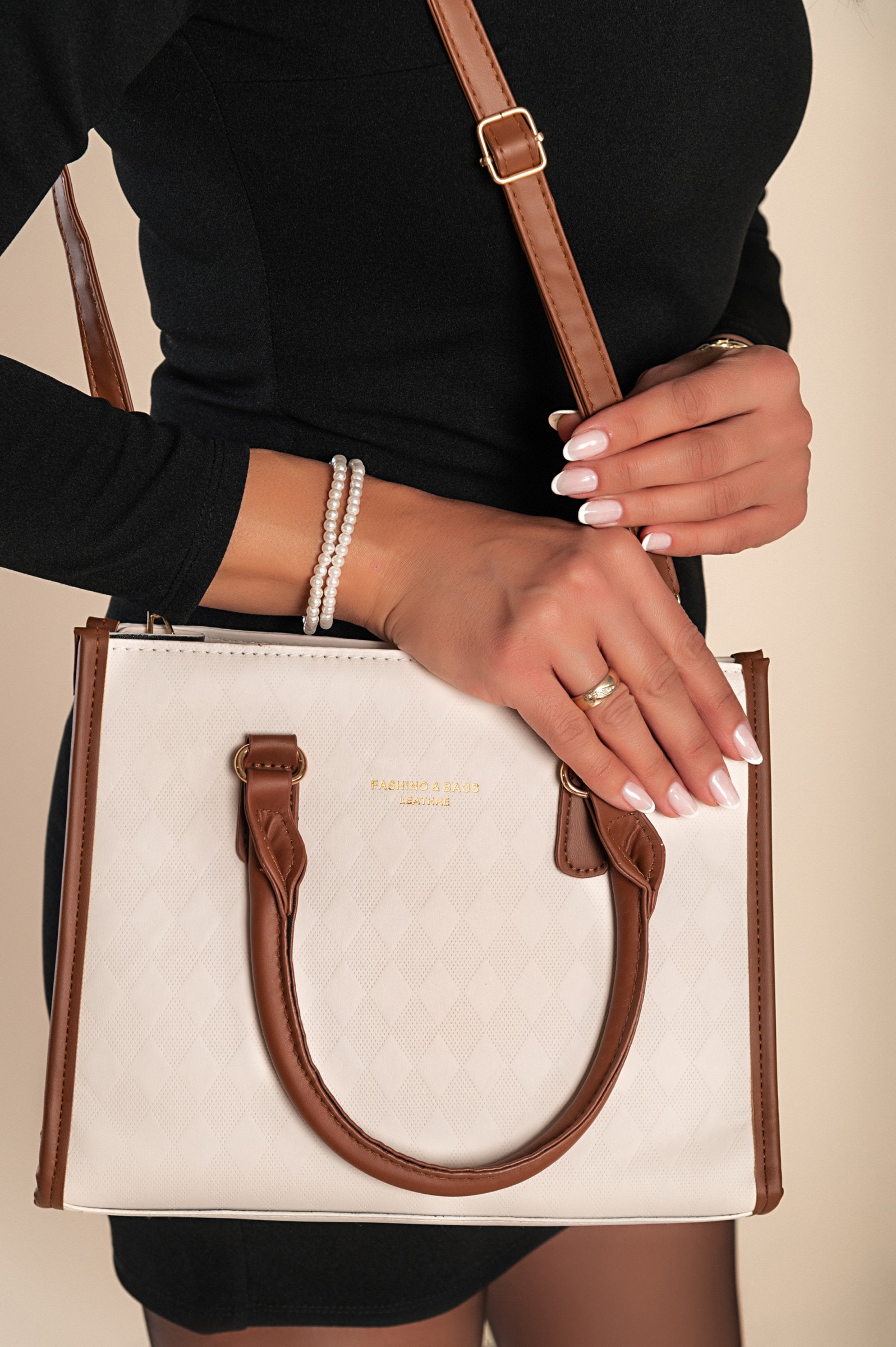 borsa-a-mano-725hot-1.jpg borsa a mano - immagine 1