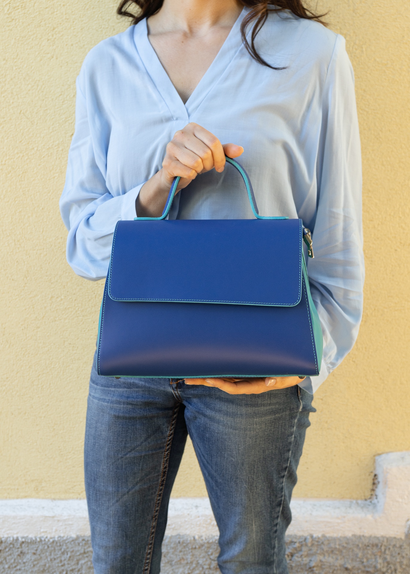 borsa-blu-027ivc-1.jpg borsa blu - immagine 1