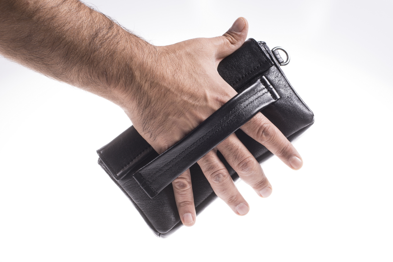pochette-uomo-da-polso-265xeb-1.jpg pochette uomo da polso - immagine 1