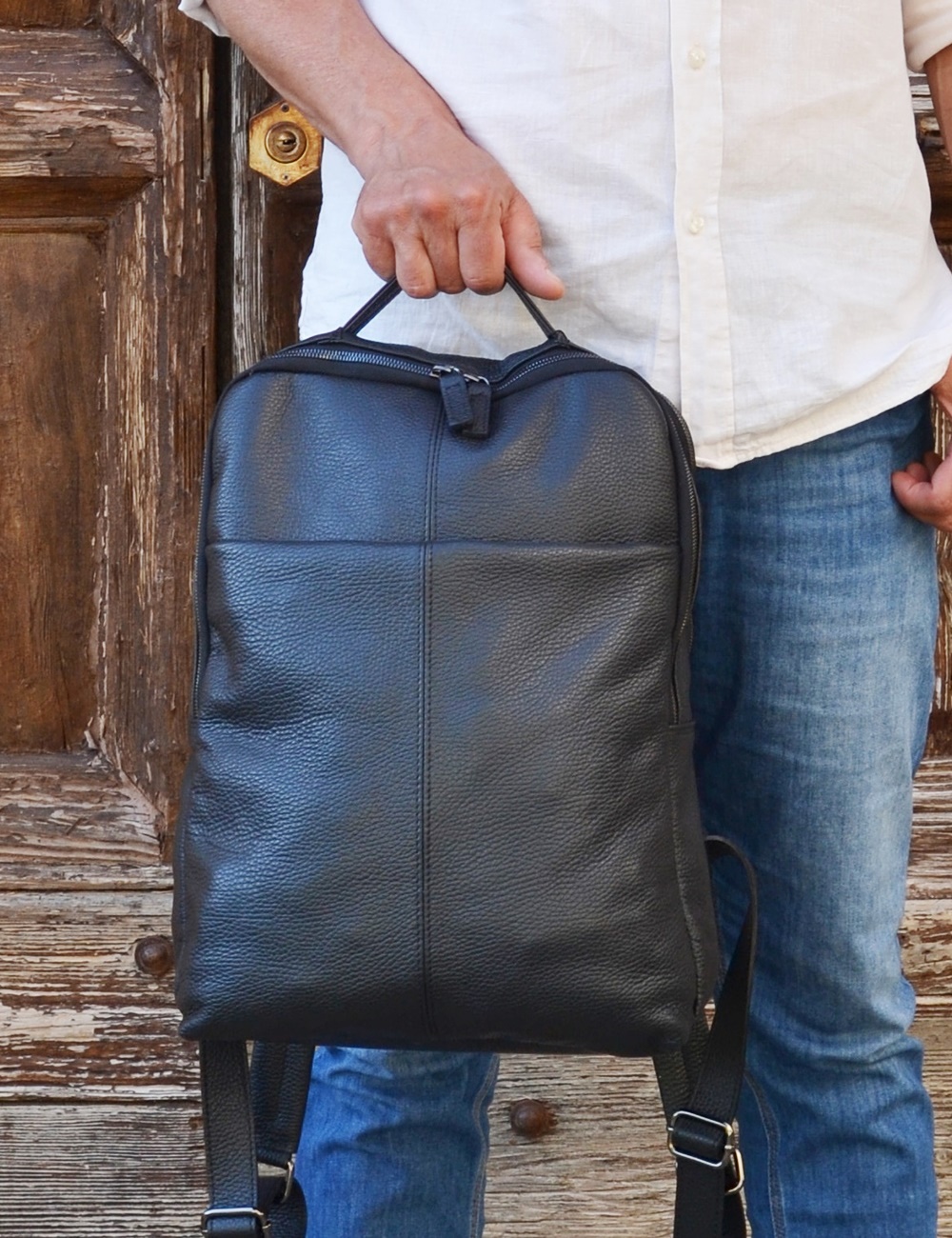 zaino-uomo-elegante-460qnp-1.jpg zaino uomo elegante - immagine 1