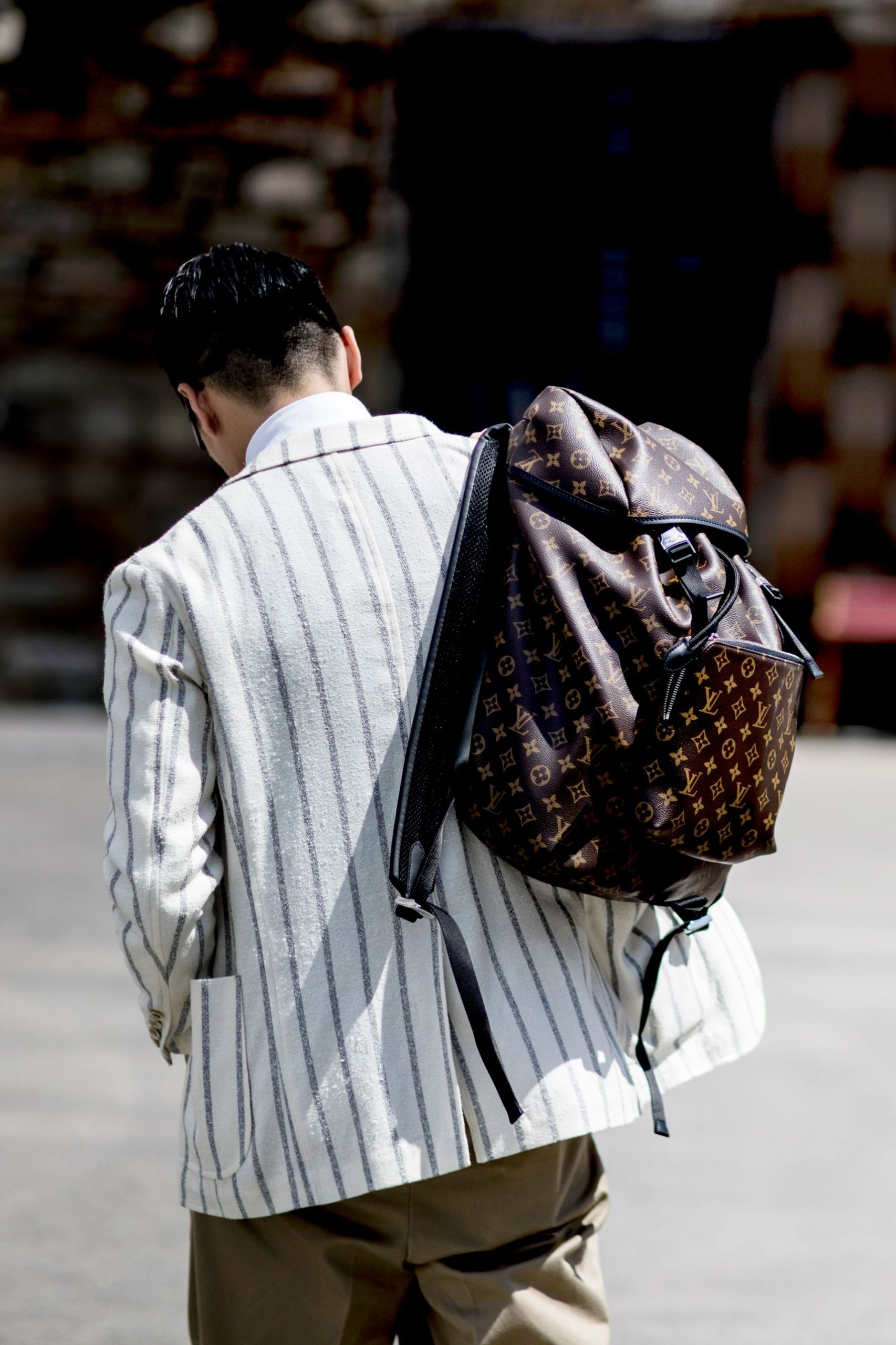 zaino-uomo-elegante-573vvt-1.jpg zaino uomo elegante - immagine 1