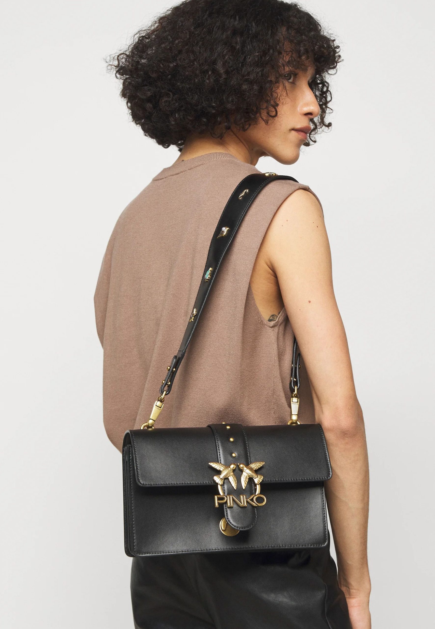 zalando-borse-donna-639bjr-1.jpg zalando borse donna - immagine 1